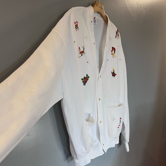 Vintage Christmas cardigan-Made in the USA - Picture 2 of 5